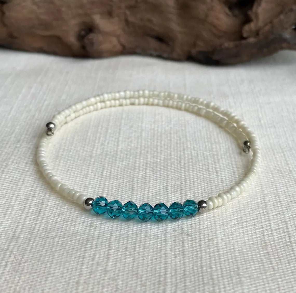 Faceted Teal Blue Glass & Ivory Beaded Memory Wire Wrap Bracelet 6.5"